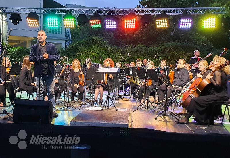 Simfonijski orkestar Mostar održao koncert u Parku Zrinjevac